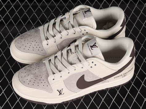 louis vuitton nike dunk low